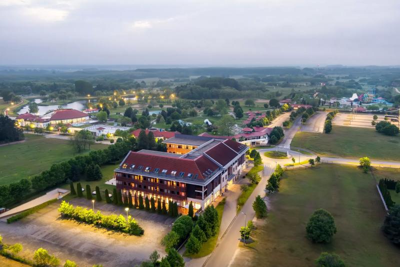 Aquarell Hotel**** Cegléd – Étterem (Cegléd)