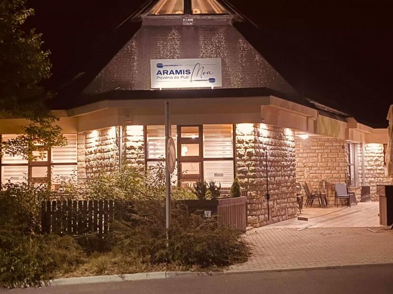 Aramis Moa Pizzéria Pub – Kávézó (Sopron)