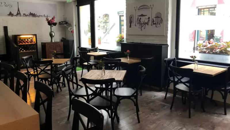 Cafe Napoleon – Bár (Budapest, VI. kerület)