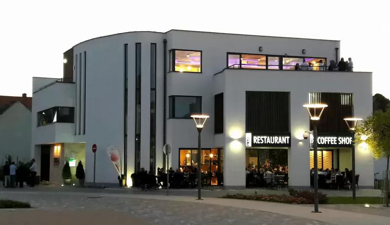NEO Étterem és Kávézó – Étterem (Sárvár)