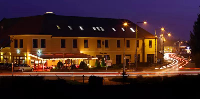 Várkert Kávézó – Étterem (Mosonmagyaróvár)
