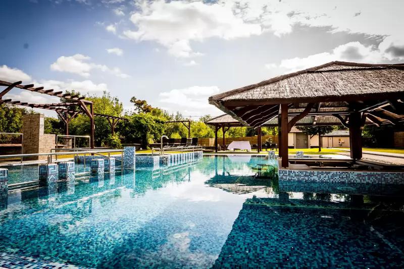 Liza Aqua & Conference Hotel – Étterem (Lajosmizse)