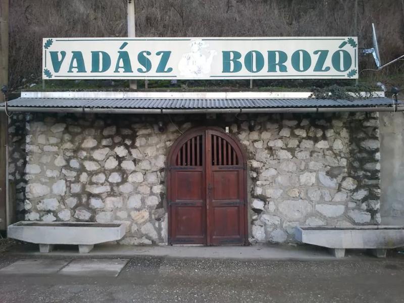 Vadász Borozó Andornaktálya – Borbár (Andornaktálya)